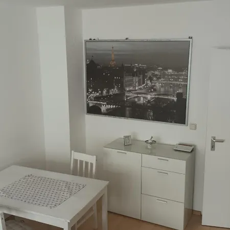 Δωμάτια σε οικογενειακή κατοικία Charmantes Zimmer, Muenchen-zentral Μόναχο